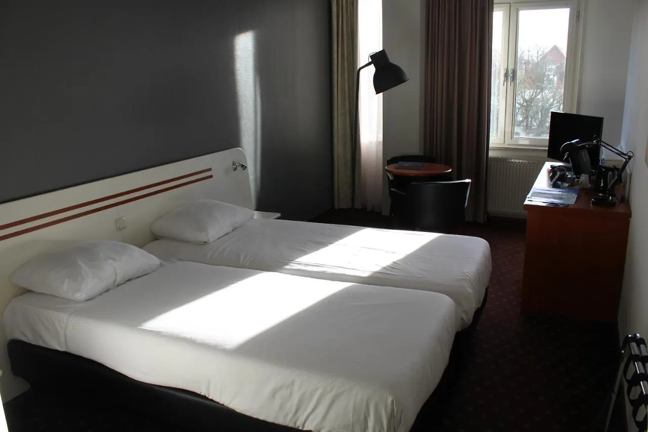 **** Отель Fletcher Stadshotel Den Haag Нидерланды